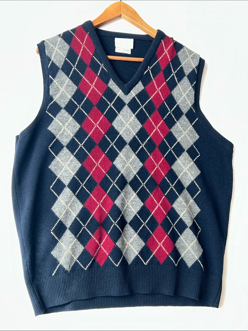 Vintage Bullock & Jones Wool Navy Argyle V-Neck Vest. Made in England. Sz. Lg.